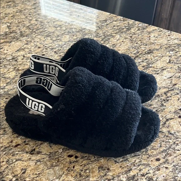 UGG Black Fluffy Slippers - Picture 1 of 4